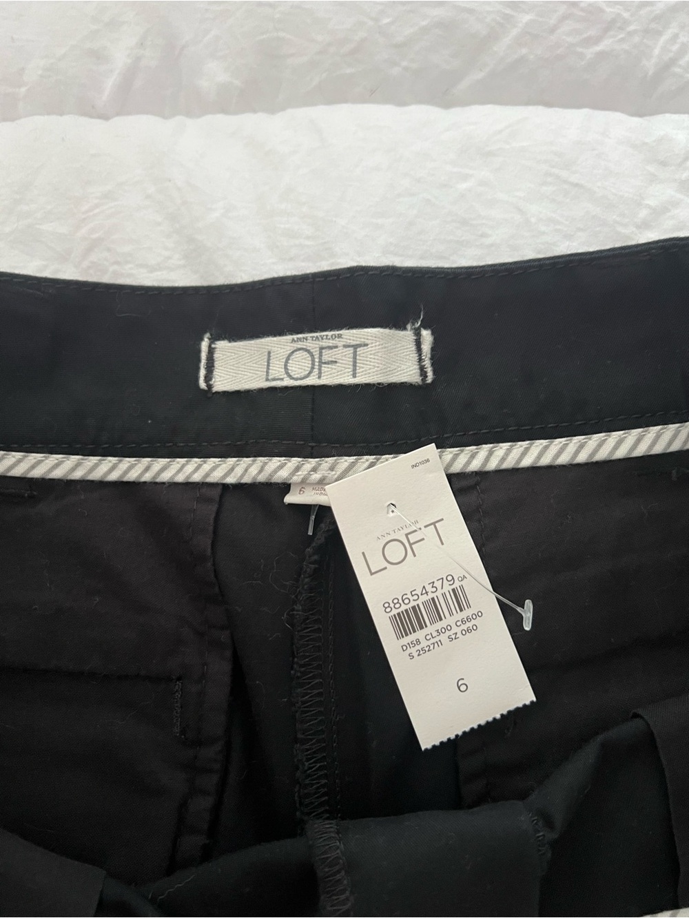 LOFT Black Women's Trousers